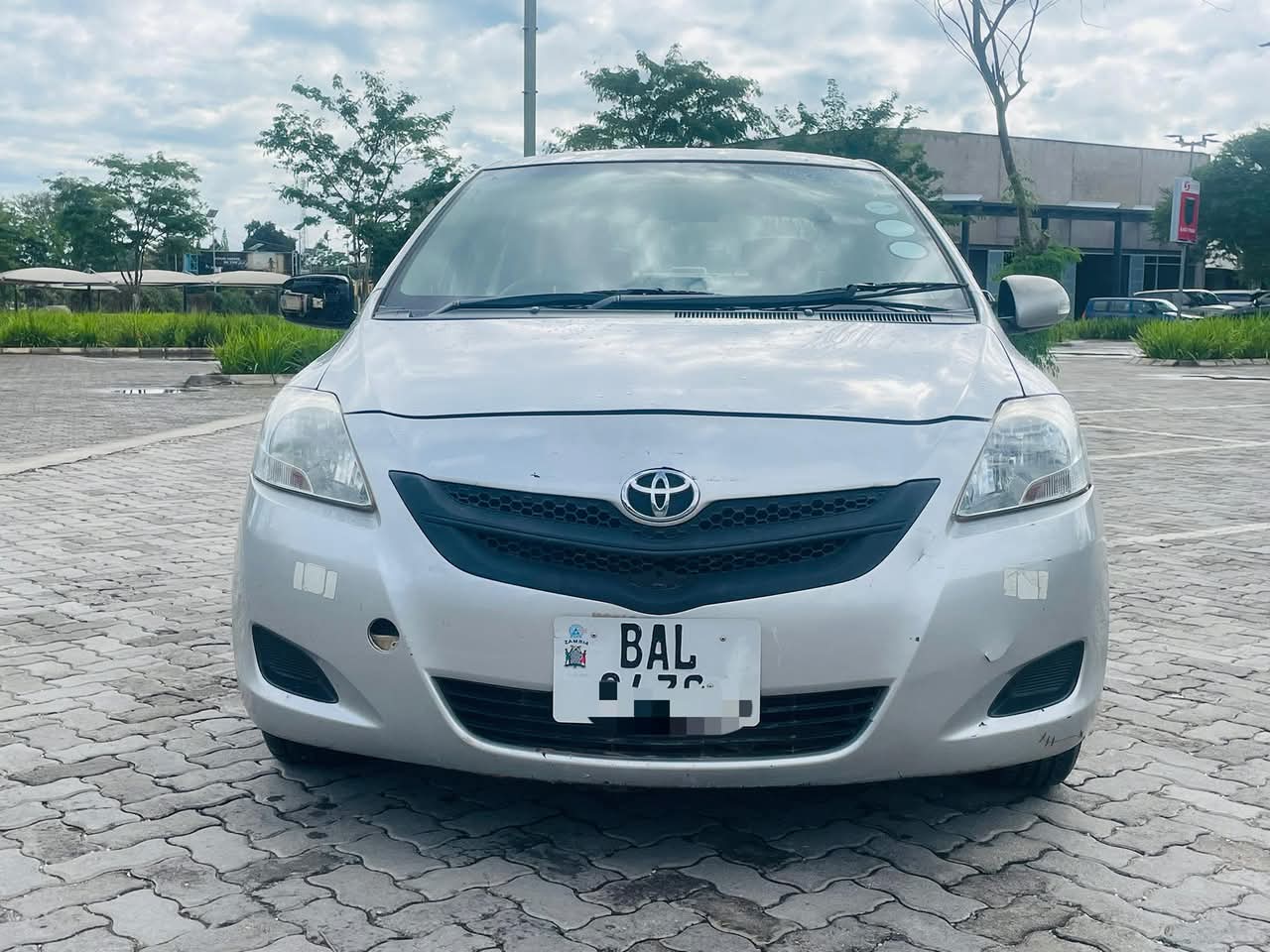 Toyota Belta front